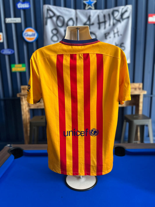 Barcelona 2015-16 Away (L)