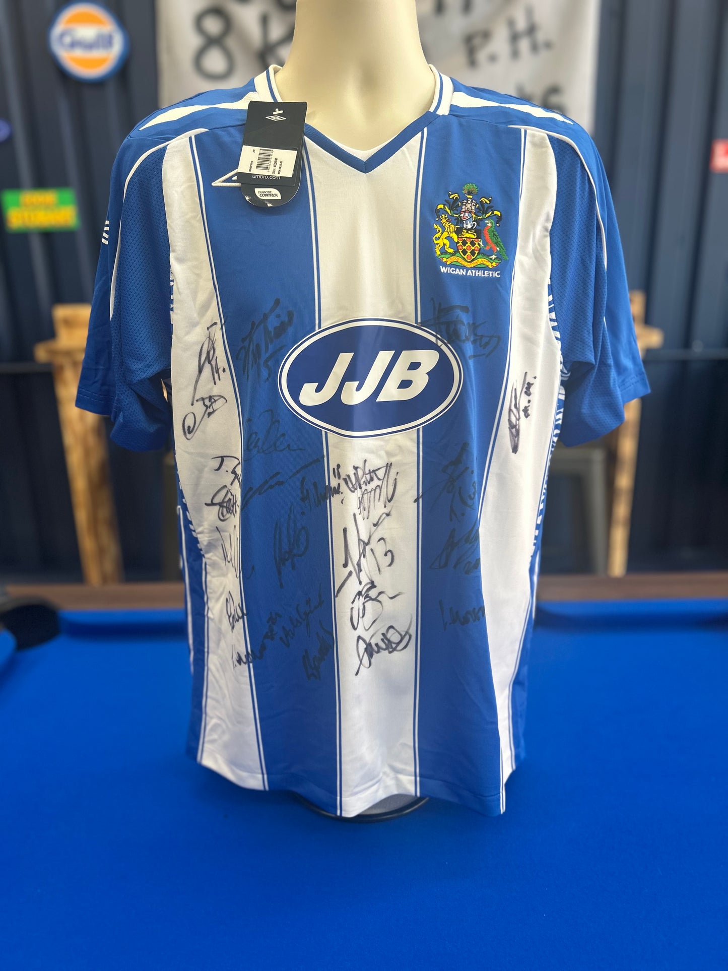Wigan Athletic 2007-08 Home Signed (M)