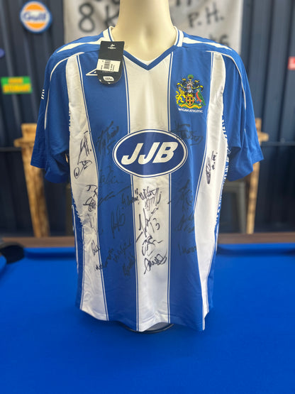 Wigan Athletic 2007-08 Home Signed (M)