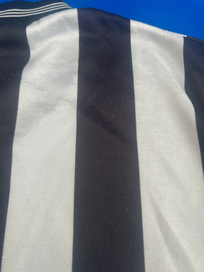 Newcastle 1983-87 Home (M)