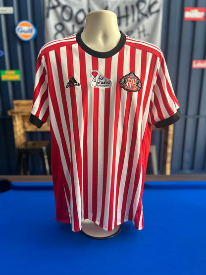 Sunderland 2017-18 Bradley Lowery Foundation Home (L)
