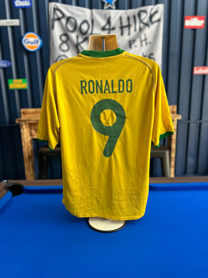 Brazil 2000-02 Home #9 Ronaldo (L)