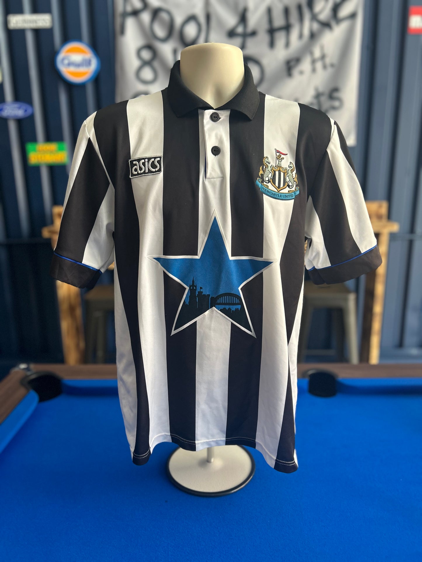 Newcastle United 1993-95 Home (M)