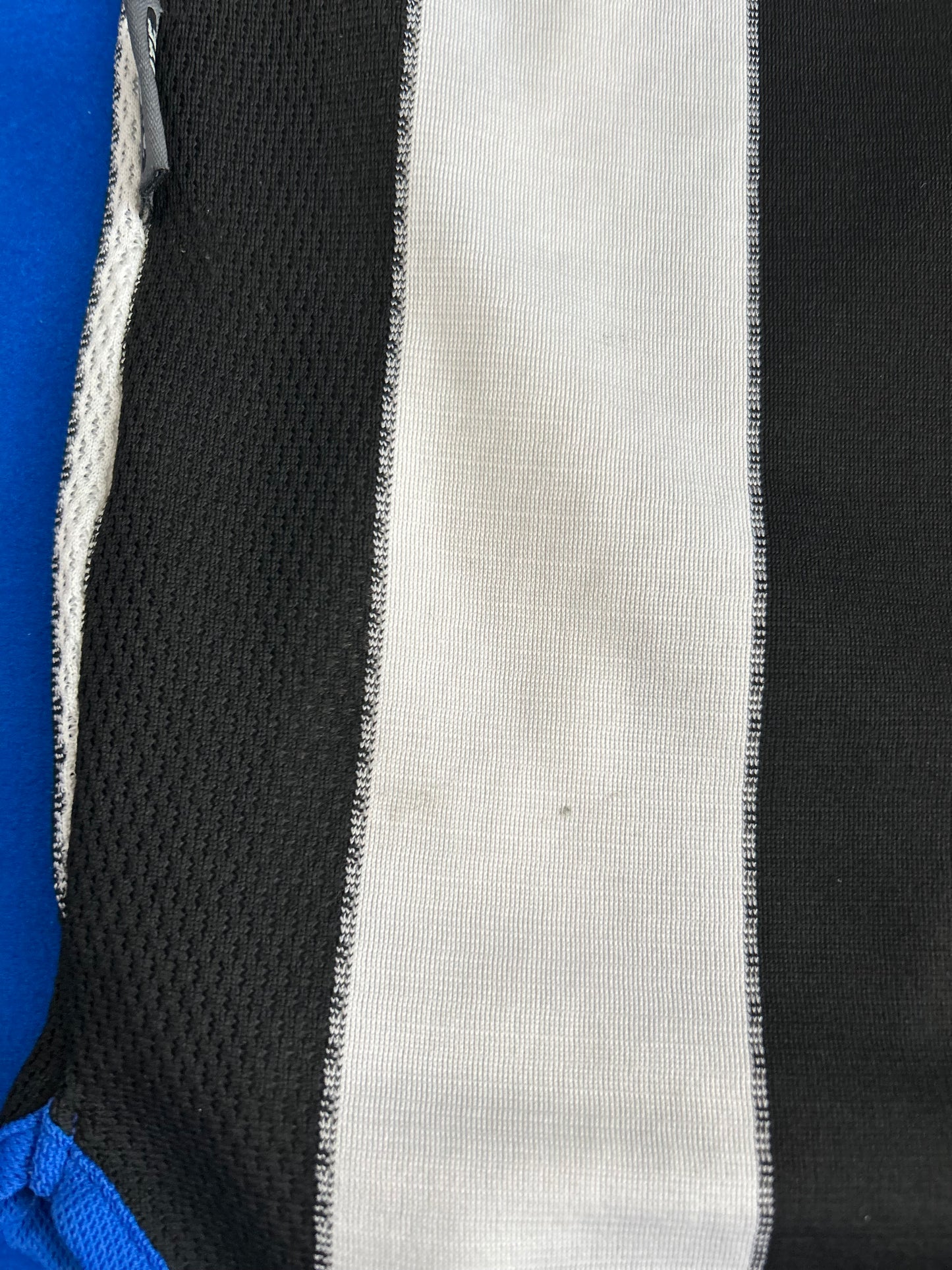 Newcastle 2000-01 Home (M)