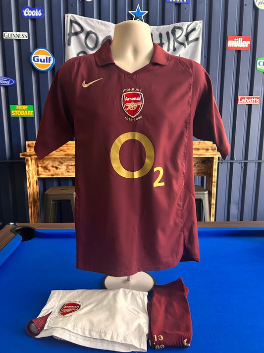 Arsenal 2005-06 Home Full Kit (S)