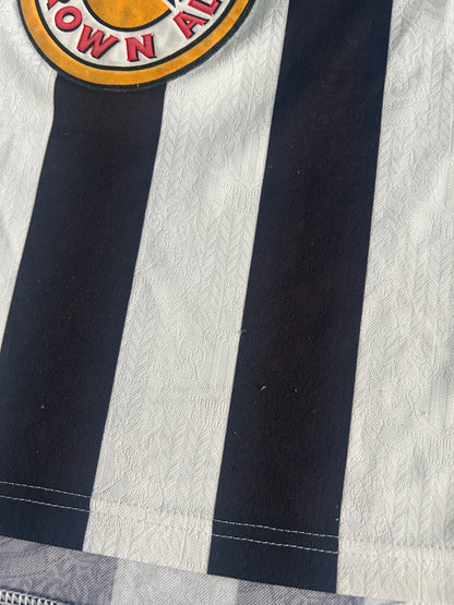 Newcastle 1997-99 Home #12 Pearce (L Boys)