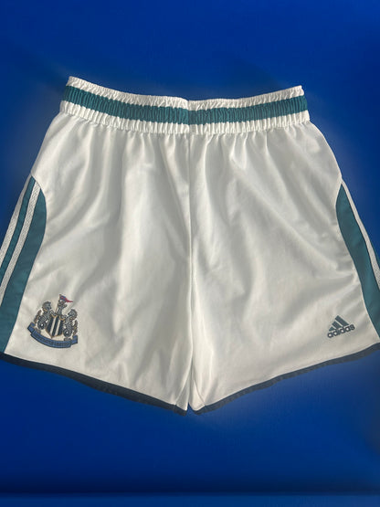 Newcastle United 1999-00 Away Shorts (38” waist)