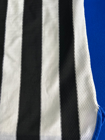 Newcastle United 2000-01 Home (Large Boys)