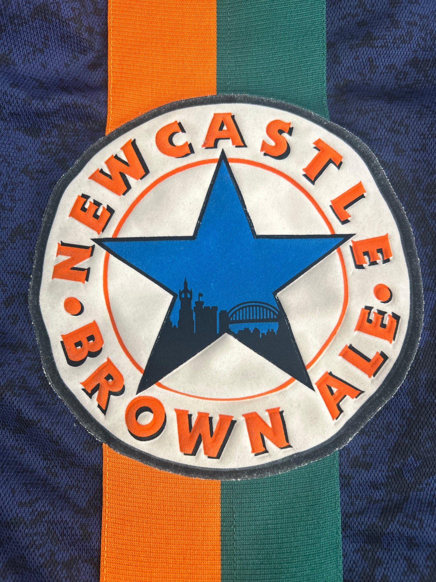 Newcastle 1997-98 Away (L)