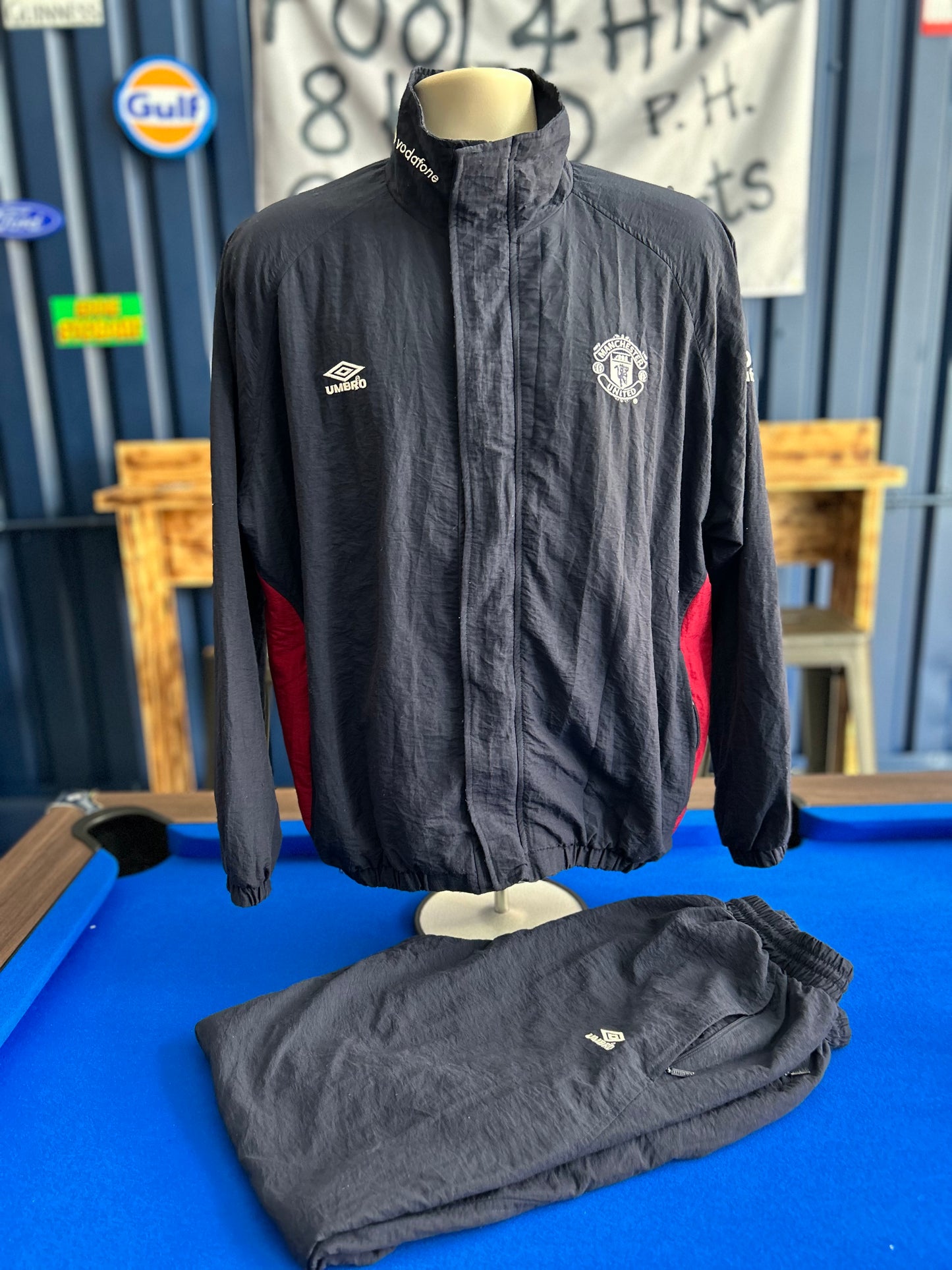 Manchester United 2000-01 Tracksuit (M)