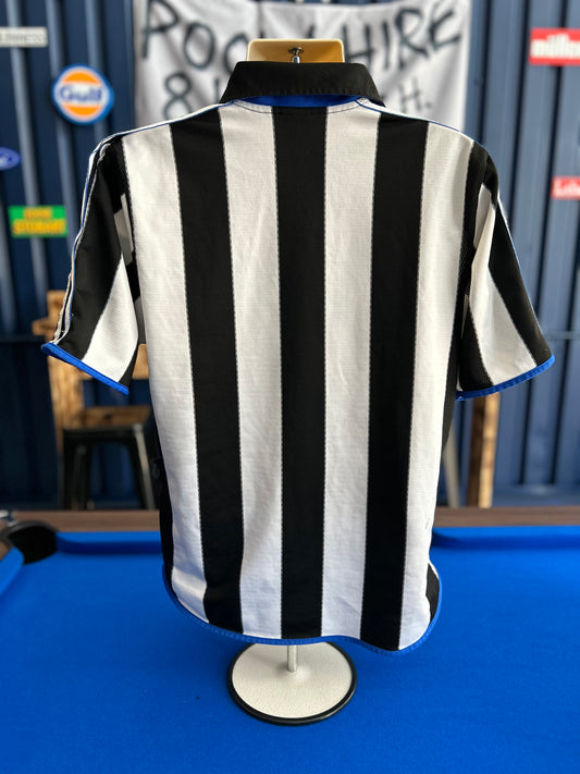 Newcastle 2000-01 Home (M)