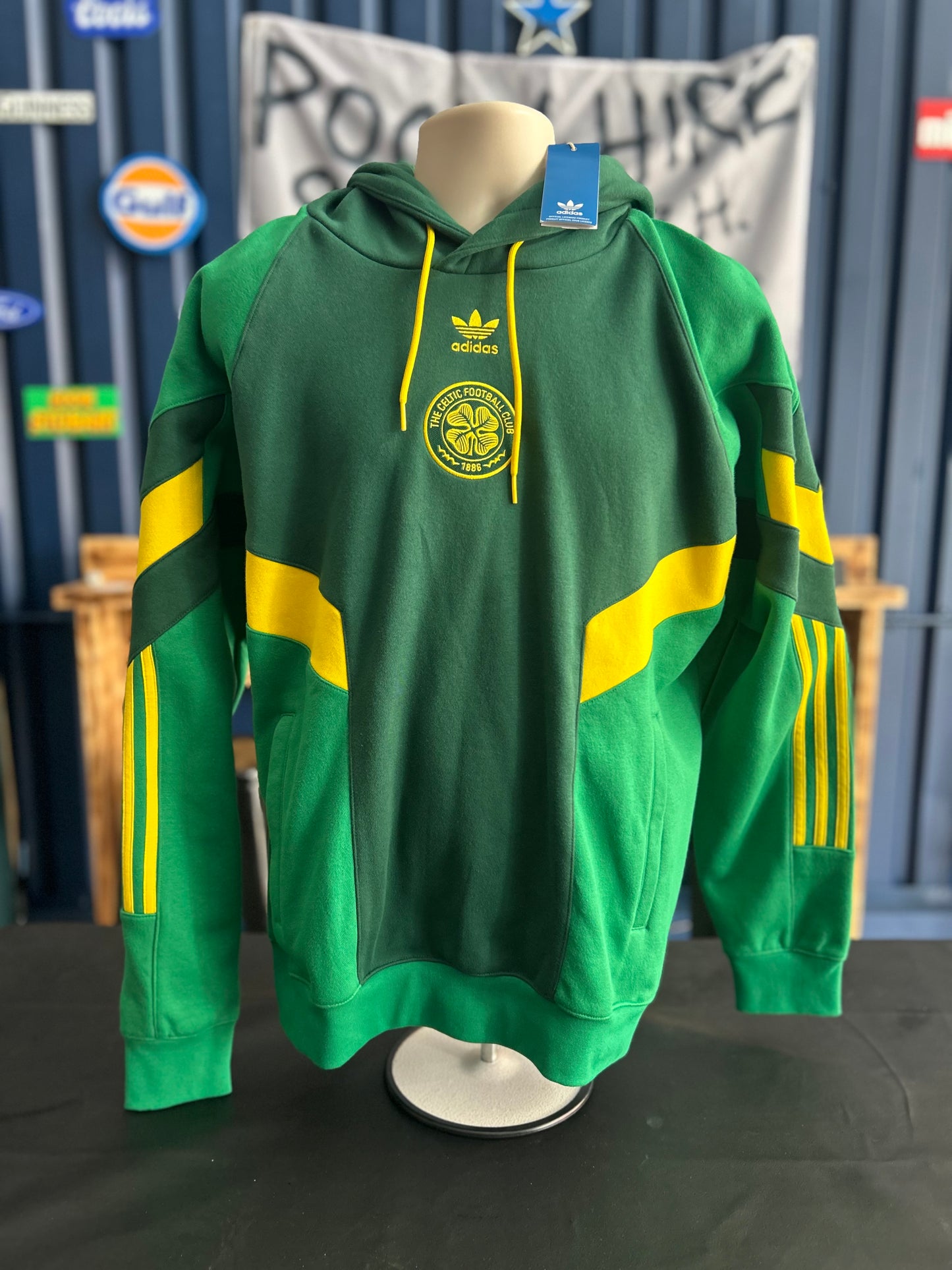 Celtic Adidas Originals Hoodie BNWT (L)
