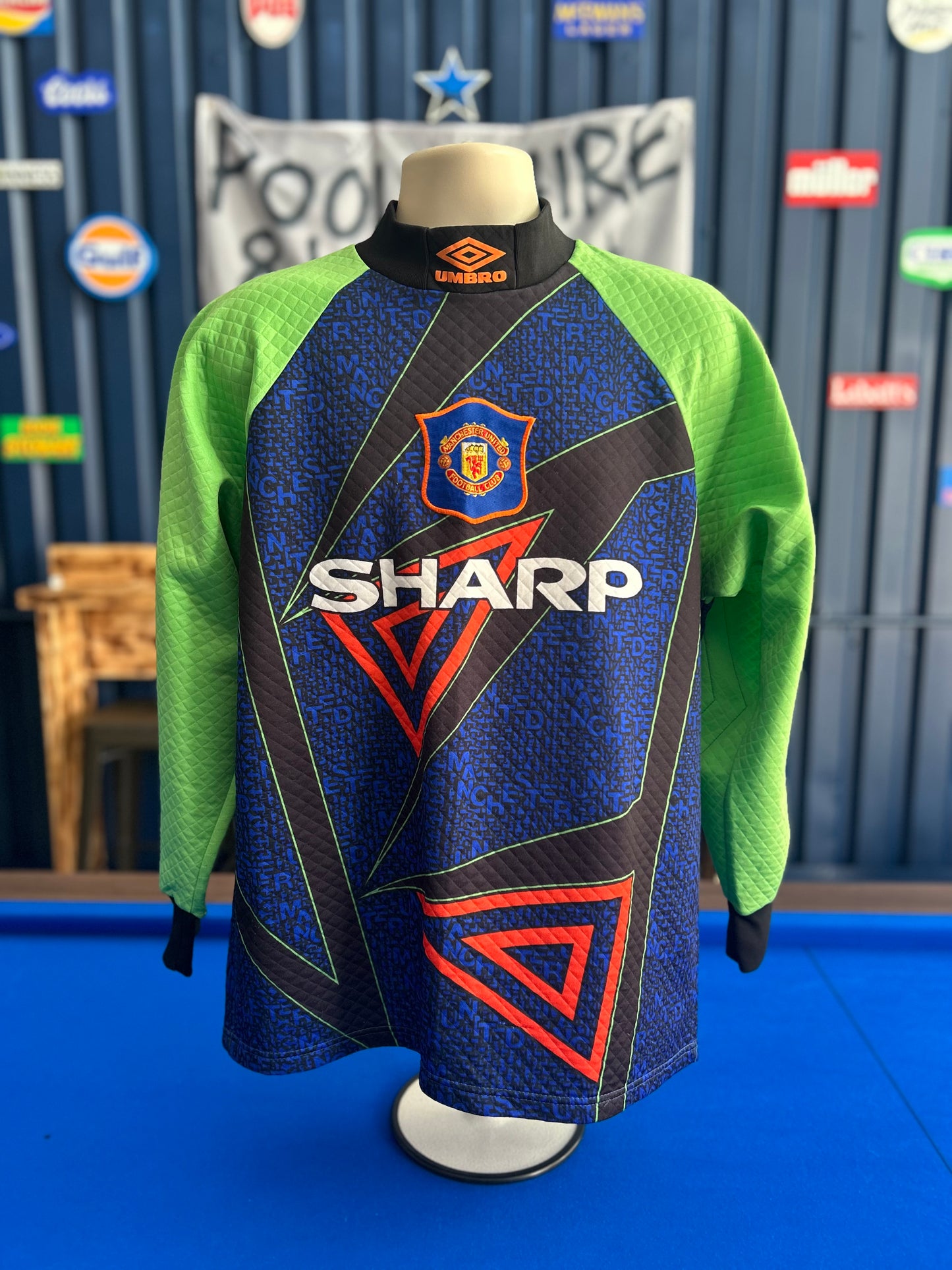 Manchester United 1994-96 Goalkeeper Shirt (M)