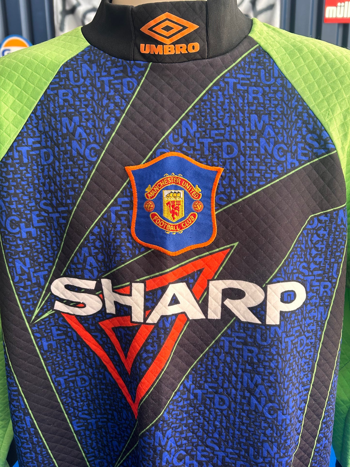 Manchester United 1994-96 Goalkeeper Shirt (M)