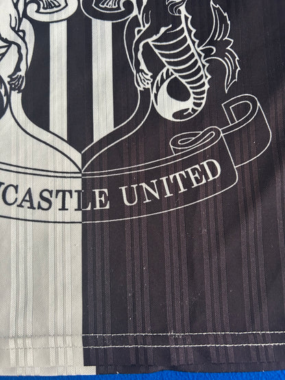 Newcastle United 1995-96 Leisure Shirt (M Boys)