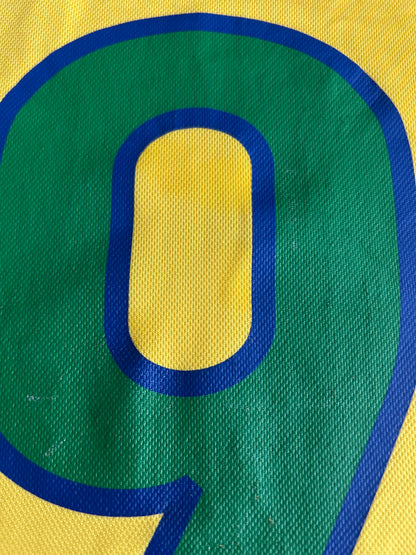 Brazil 1998-00 Home #Ronaldo (L)