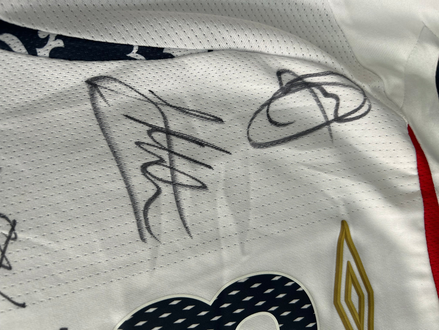 England 2007-09 Home Signed England Legends (XXL)