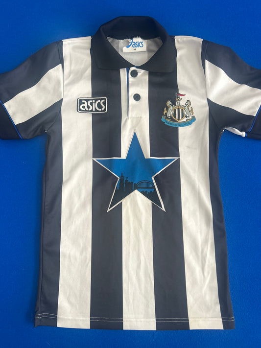 Newcastle United 1993-95 Home (M Boys)