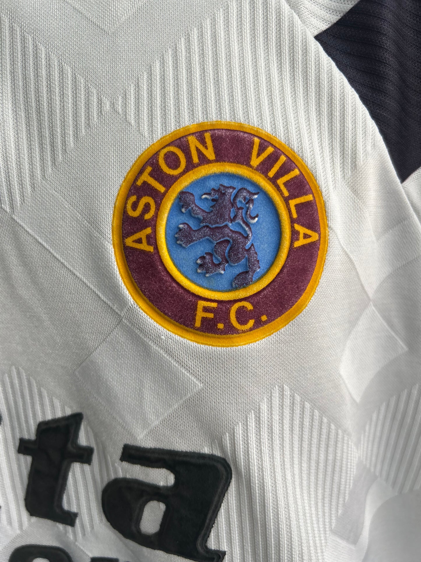 Aston Villa 1990-92 Away (M)
