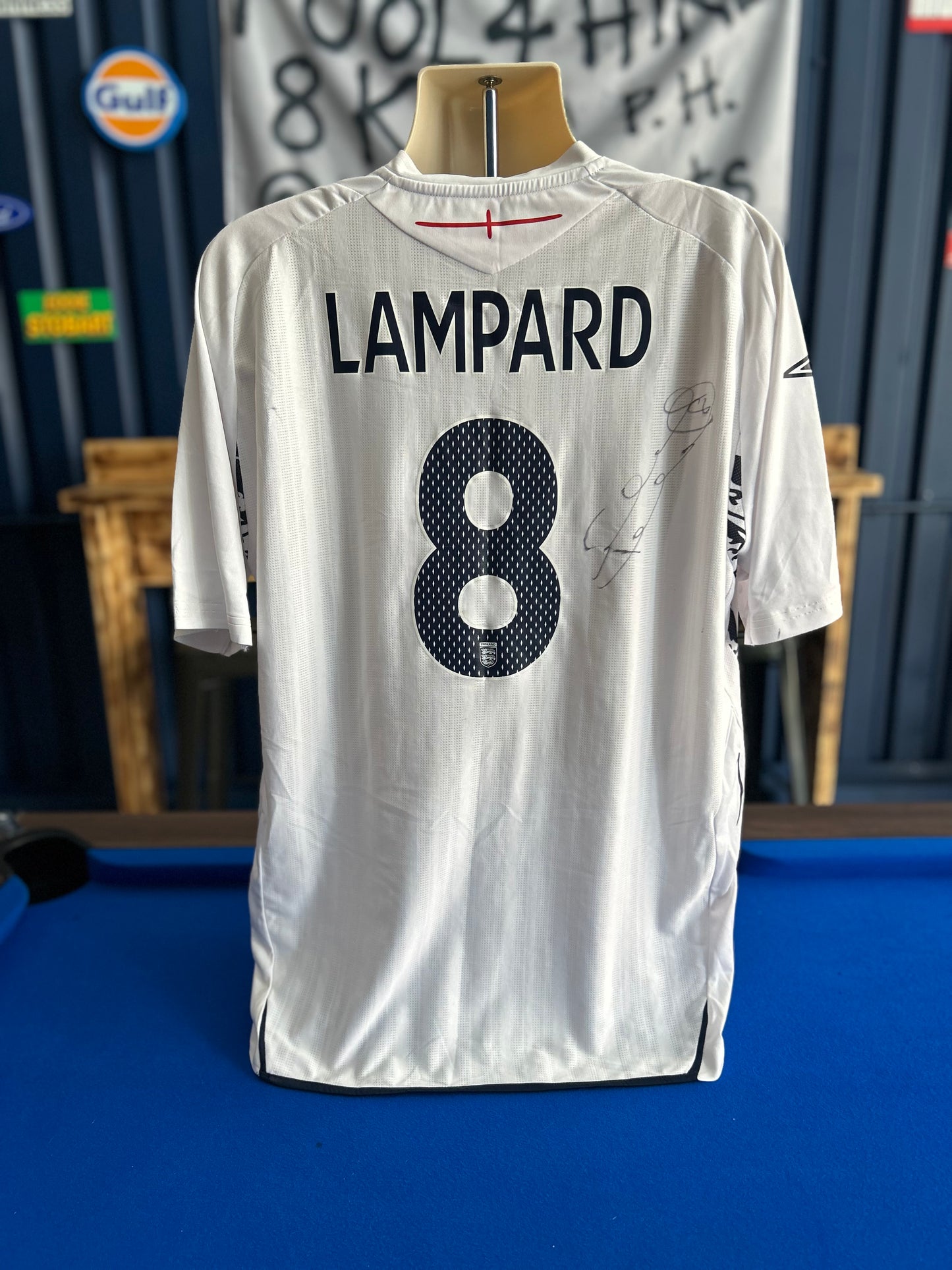 England 2007-09 Home Signed England Legends (XXL)