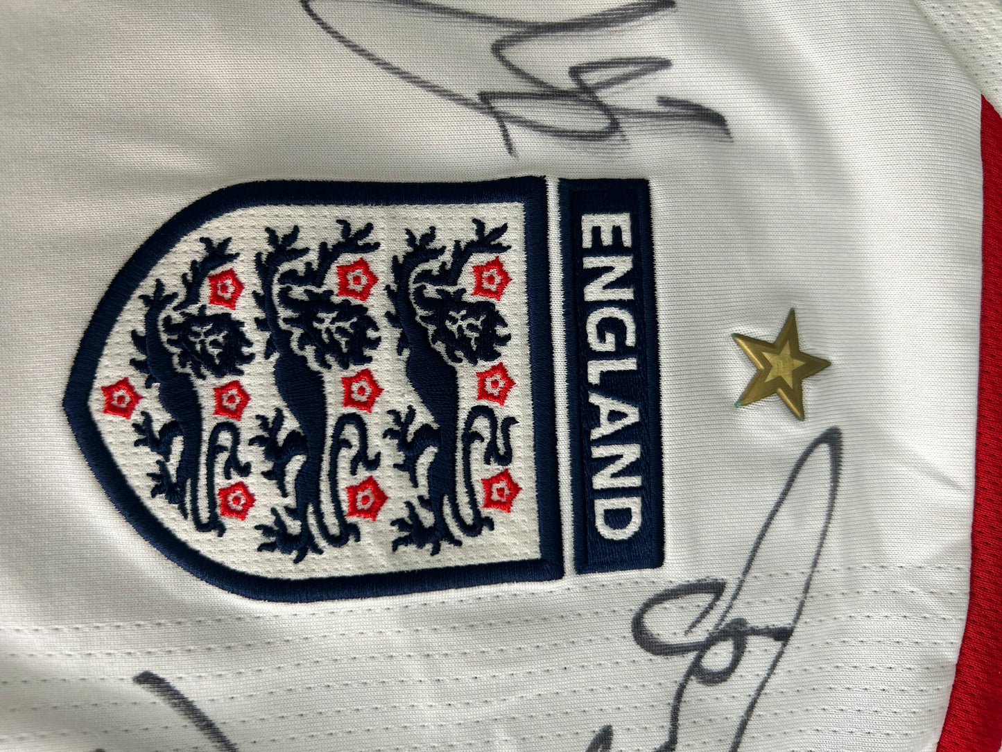 England 2007-09 Home Signed England Legends (XXL)