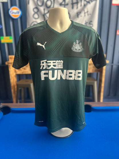 Newcastle United 2009-10 Away (S)