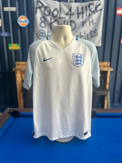 England 2016-17 Home (L)