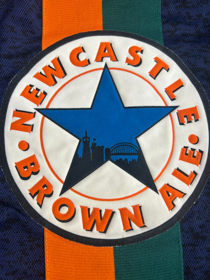 Newcastle 1997-98 Away (L)