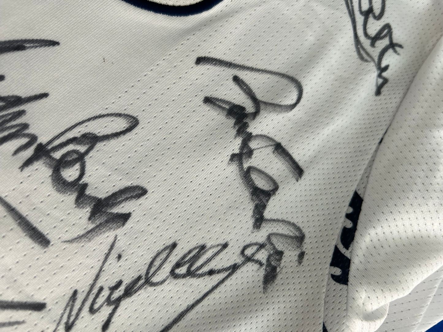 England 2007-09 Home Signed England Legends (XXL)
