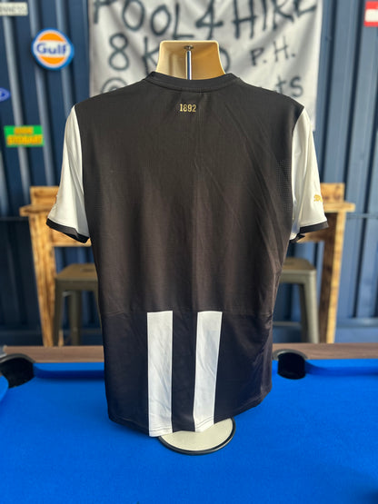 Newcastle United 2011-12 Home (M)