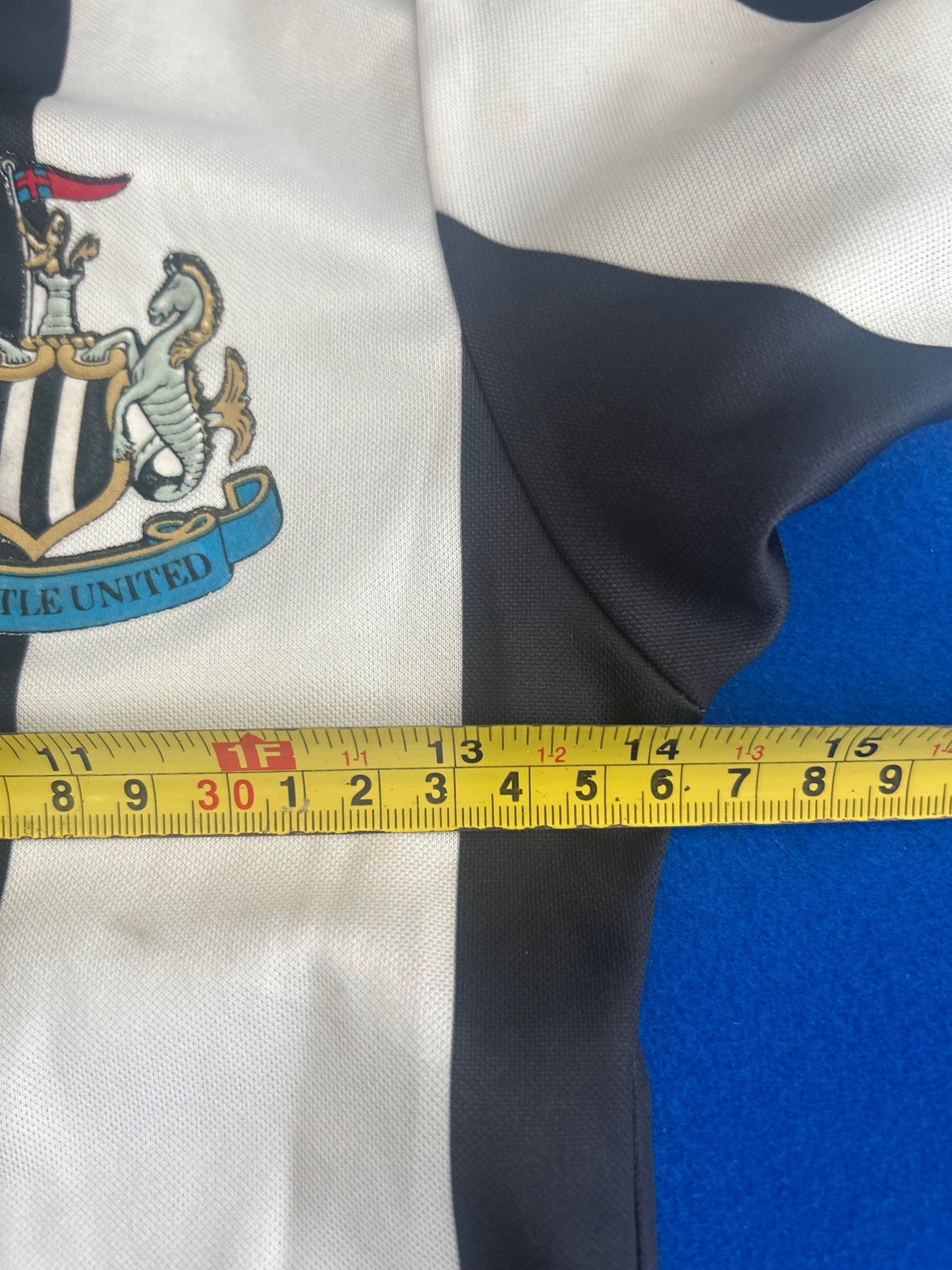 Newcastle United 1993-95 Home (M Boys)