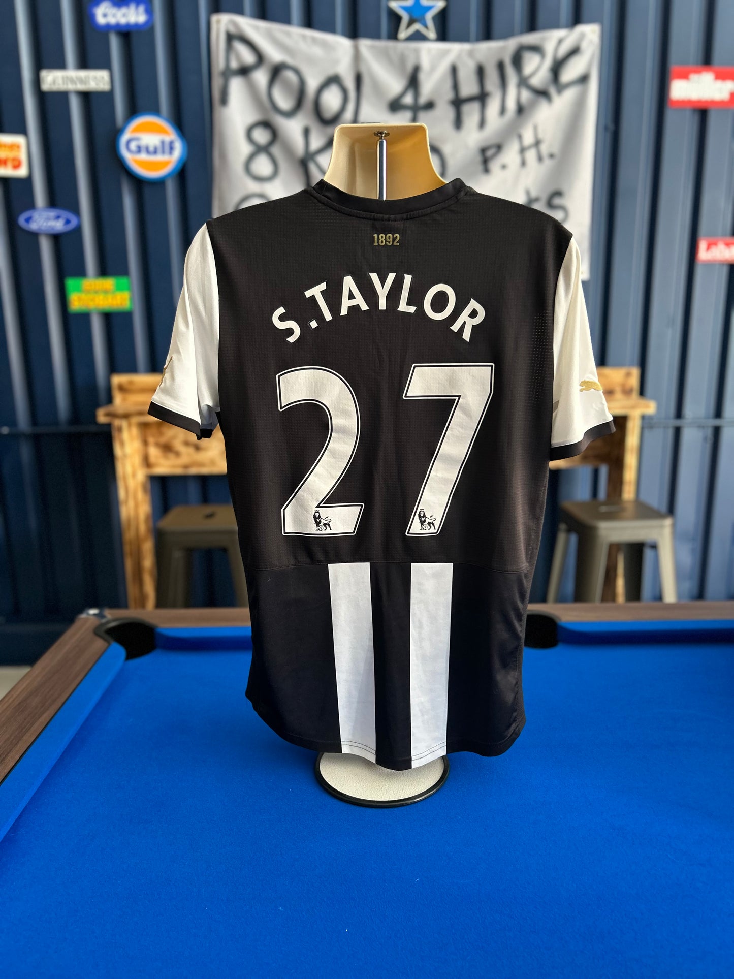 Newcastle United 2010-11 Home #27 Taylor (M)
