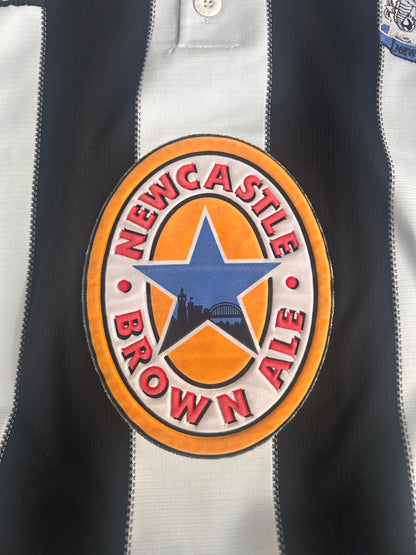 Newcastle United 1995-97 Home (M)