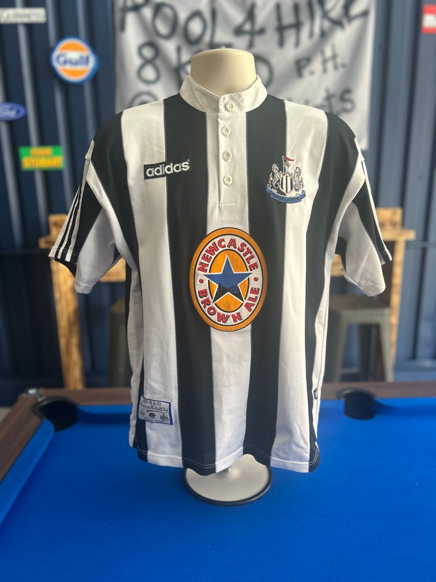 Newcastle United 1995-97 Home (M)