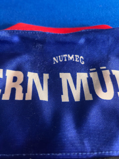Bayern Munich 90’s Graphic Tee (S)
