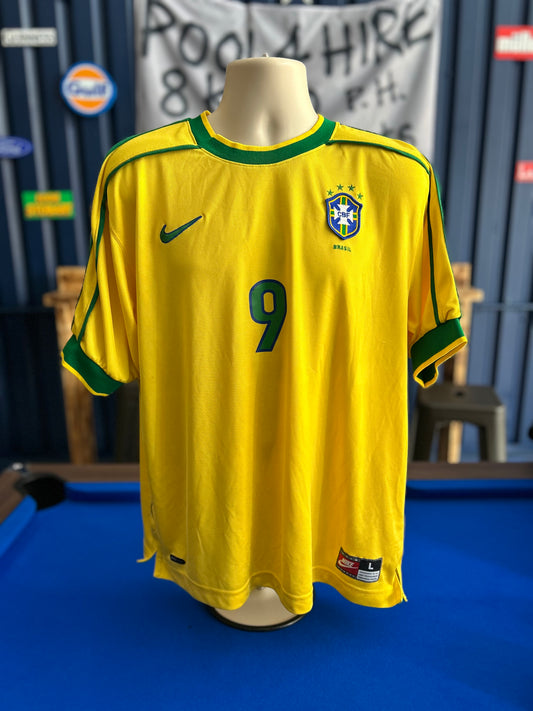 Brazil 1998-00 Home #Ronaldo (L)