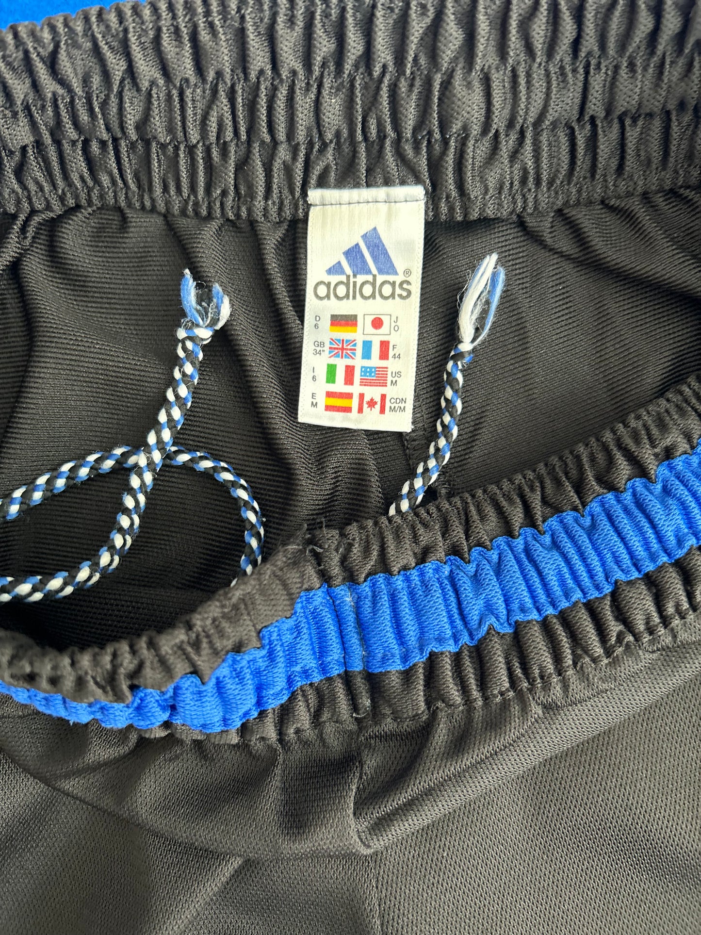 Newcastle United 1999-00 Home Shorts (34” waist)