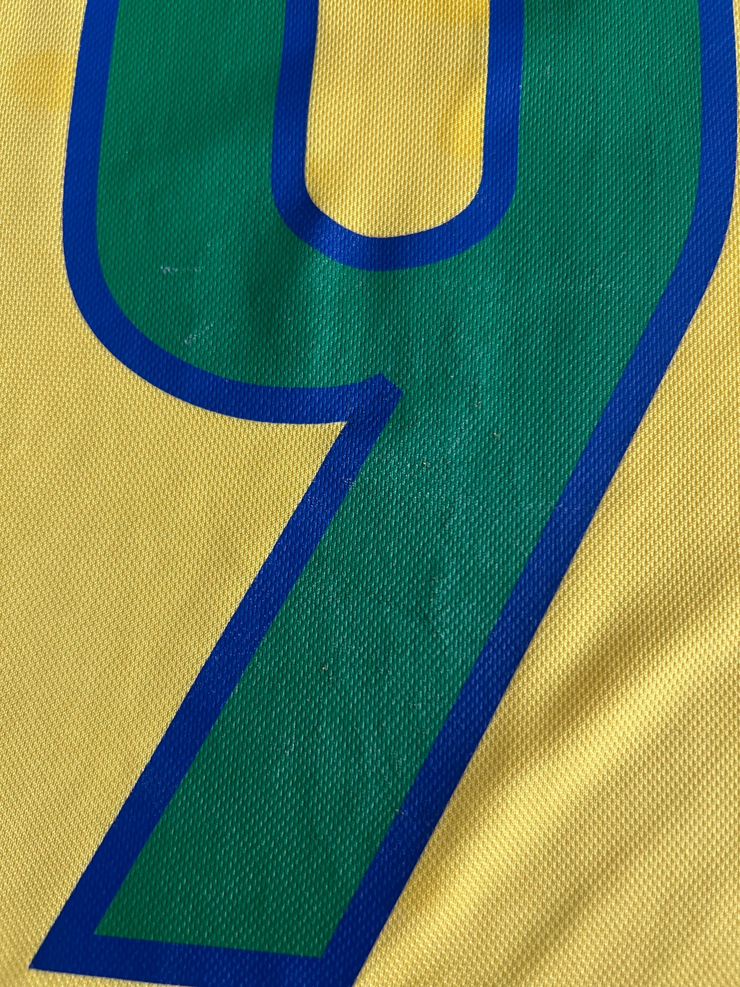 Brazil 1998-00 Home #Ronaldo (L)