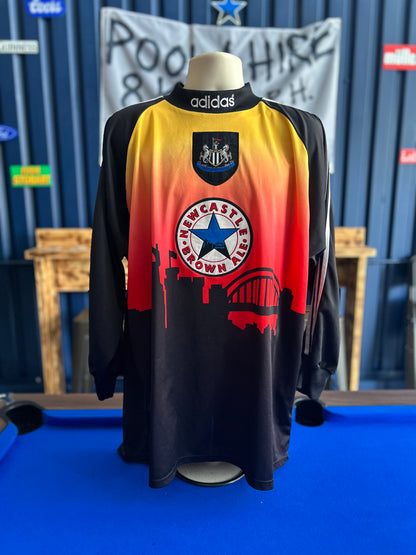 Newcastle United 1996-97 Goalkeeper Shirt (XXL)