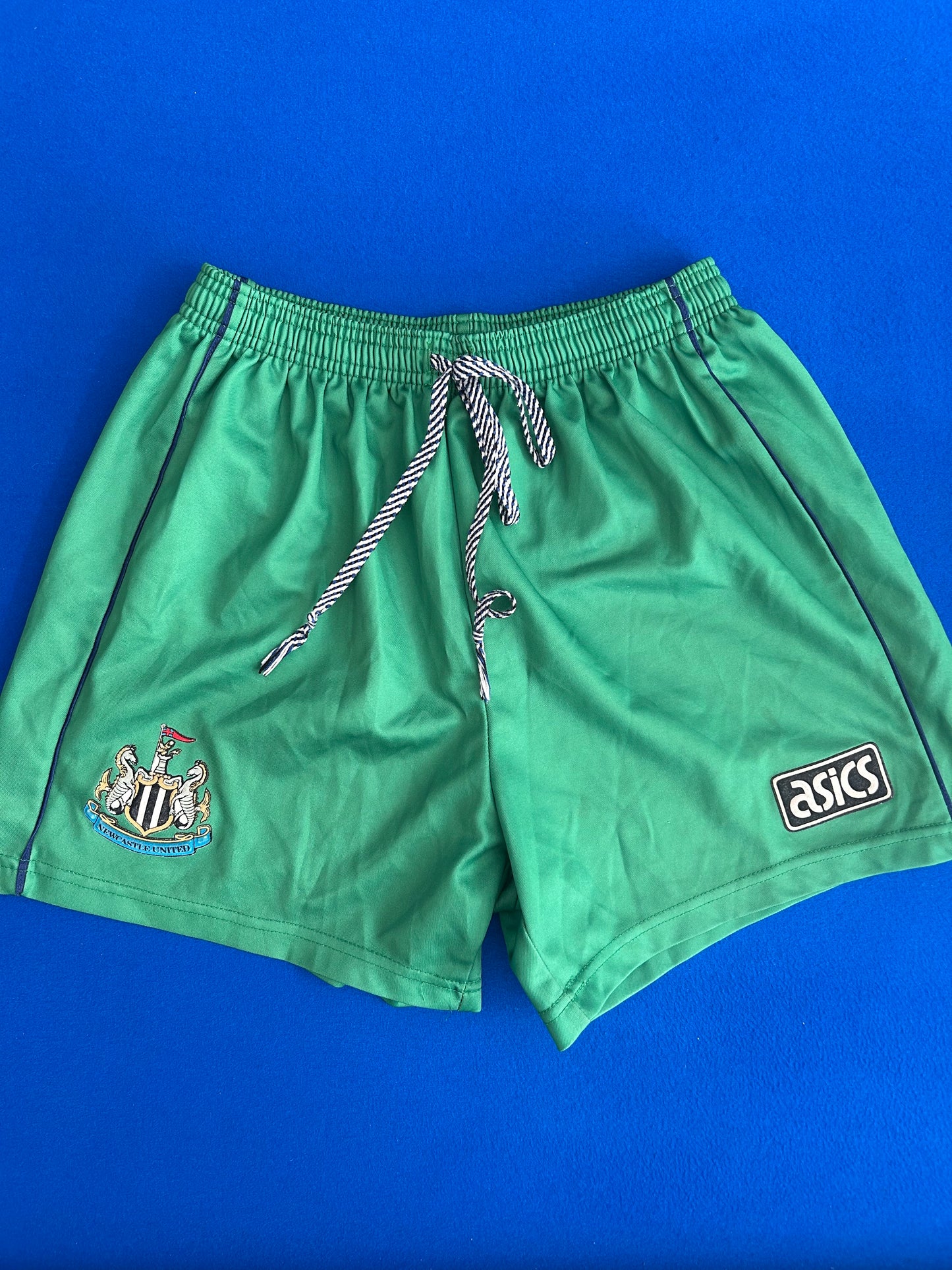 Newcastle United 1993-94 Third Shorts (32” waist)