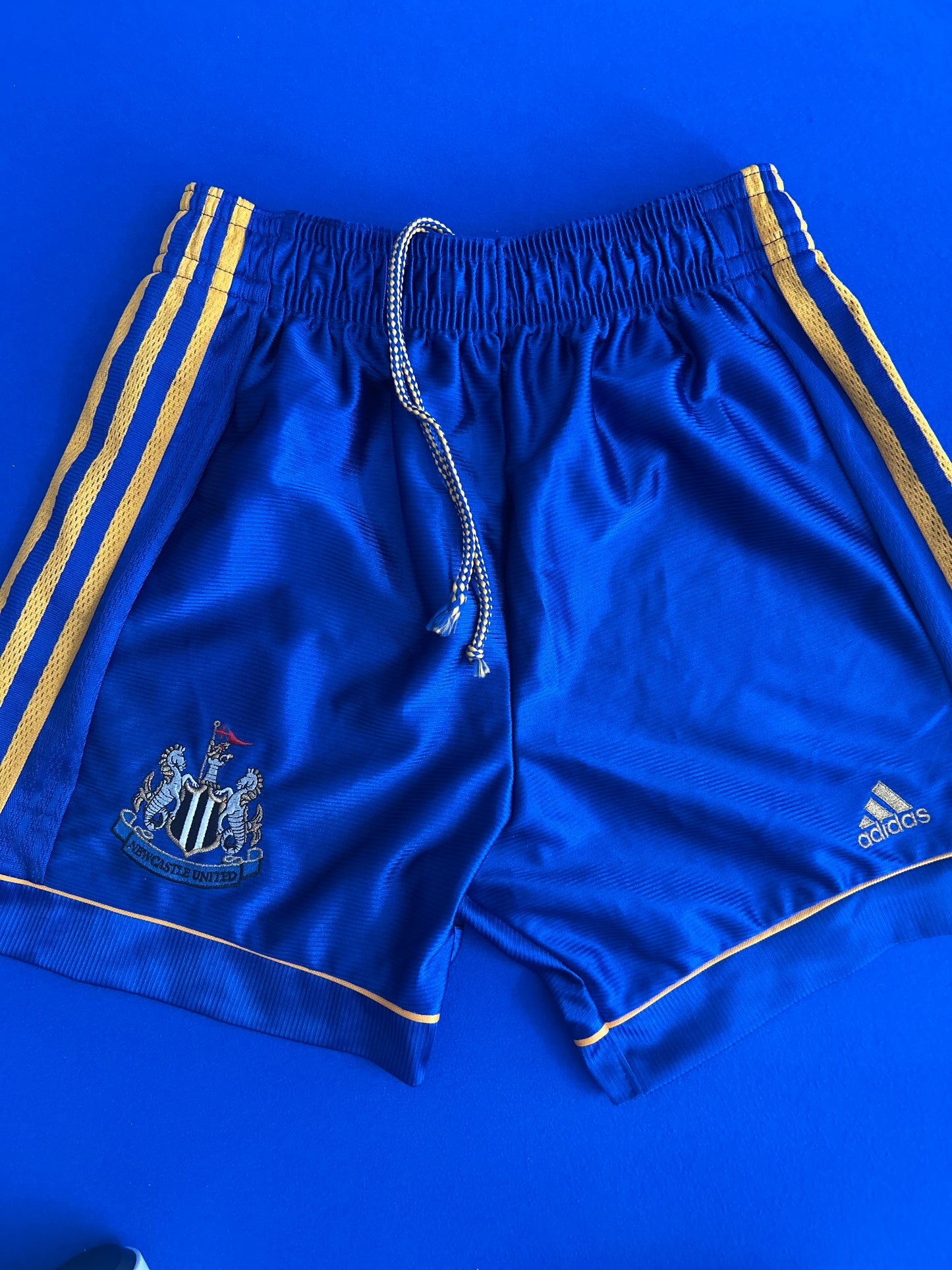 Newcastle United 1998-99 Away Shorts (30” waist)