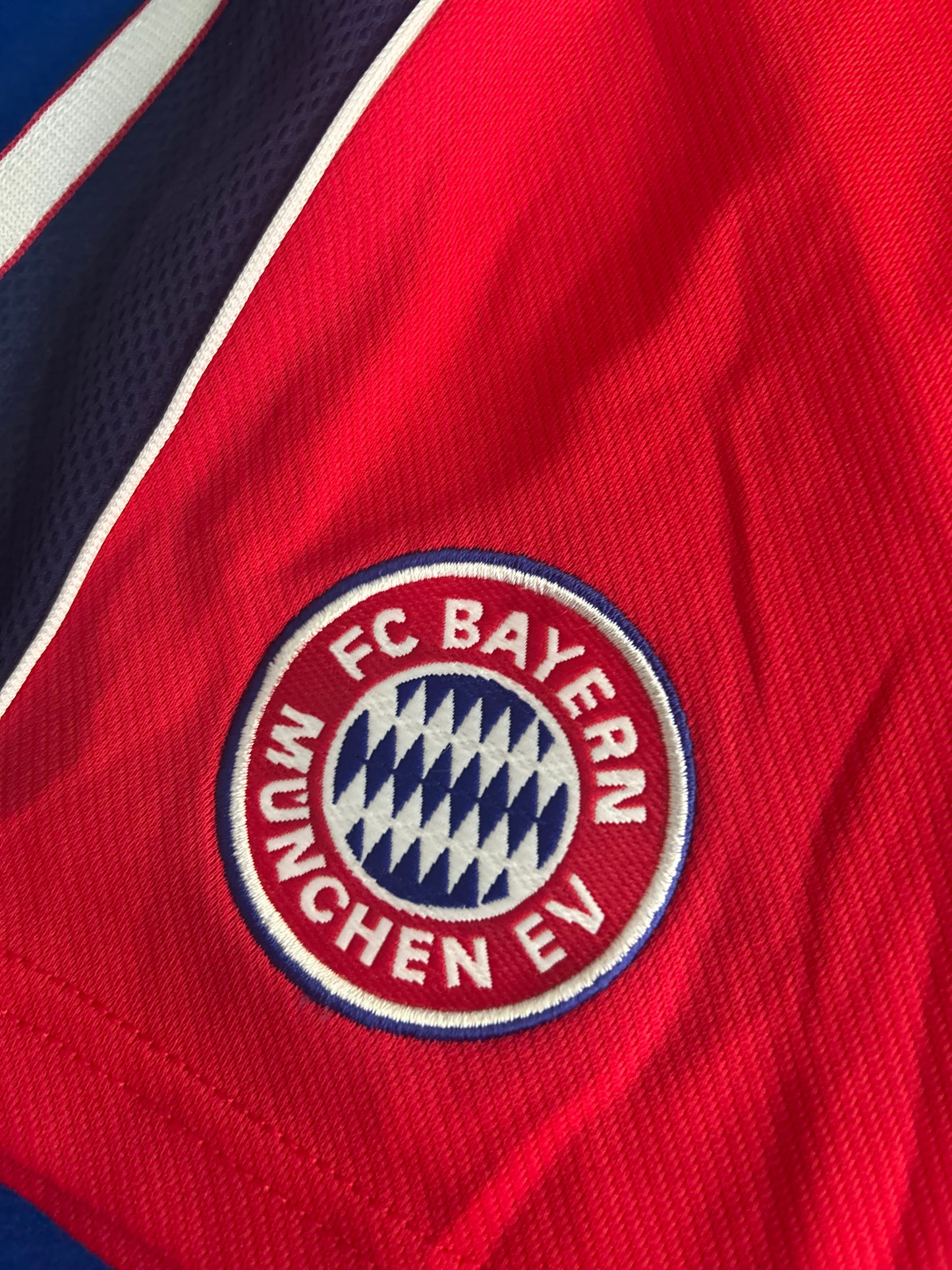 Bayern Munich 1999-01 Home Shorts BNWT (40”)
