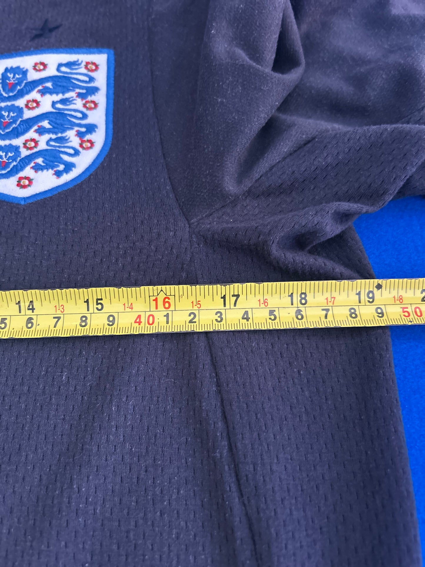England 2011-12 Away #4 Gerrard (M)