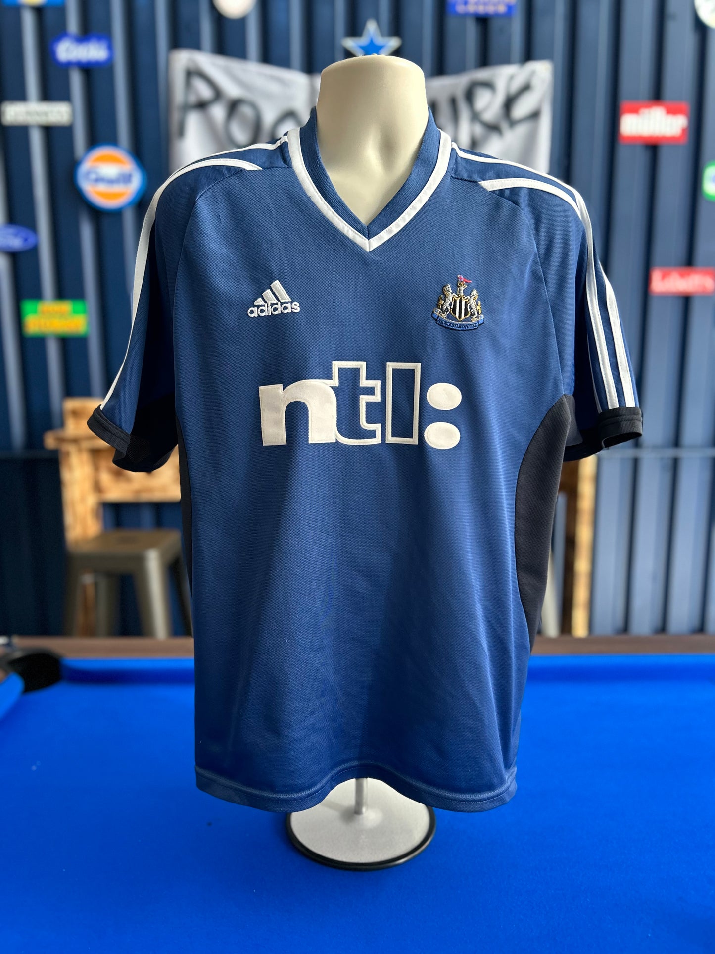 Newcastle United 2001-02 Away (L)