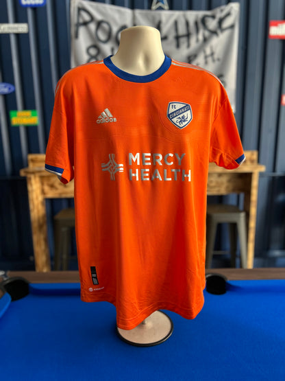 FC Cincinnati 2022-23 Away #19 Vasquez (L)