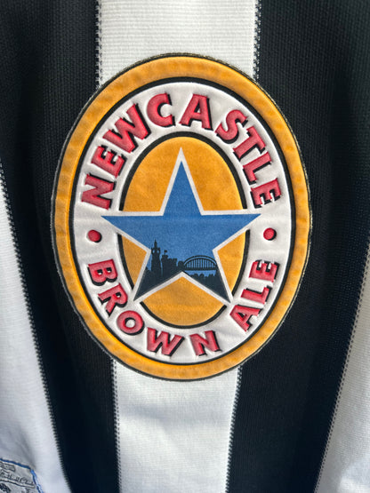 Newcastle United 1995-97 Home (M)