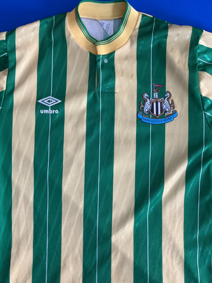 Newcastle United 1988-90 Away (M)