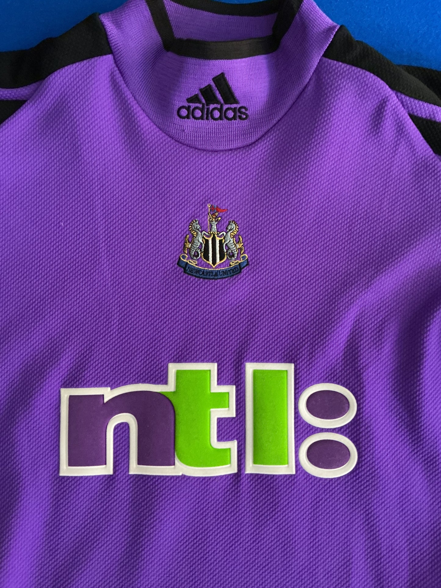 Newcastle United 2001-02 Goalkeeper Shirt (S)
