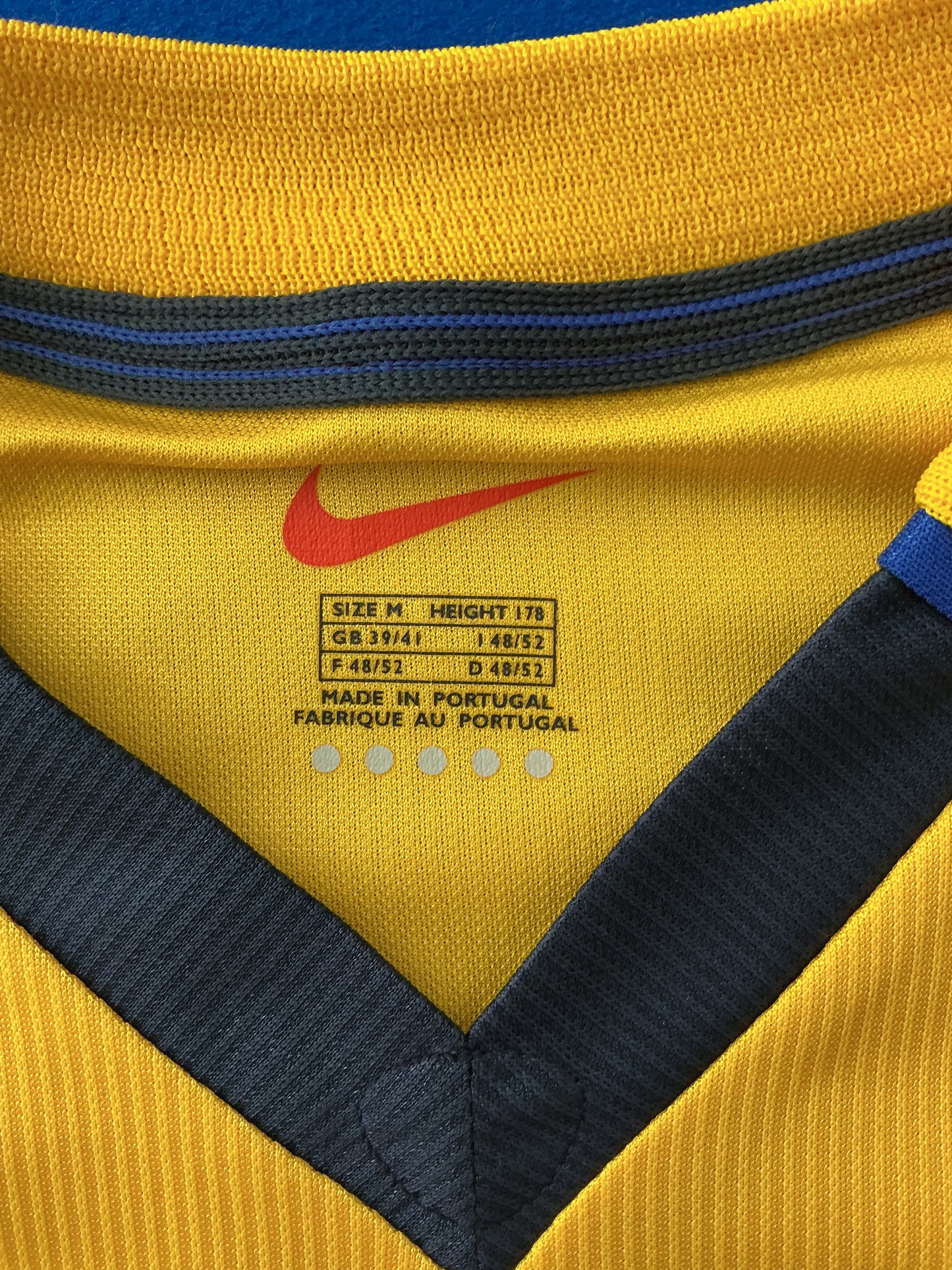Arsenal 1999-01 Away (M)