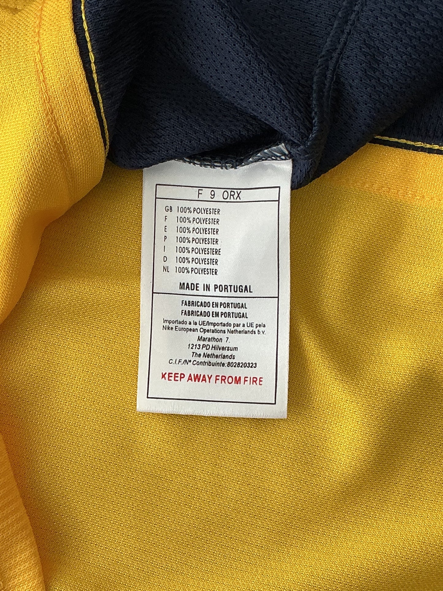 Arsenal 1999-01 Away (M)